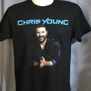 2022 Chris Young “Famous Friends” Tour Country Concert T-shirt
